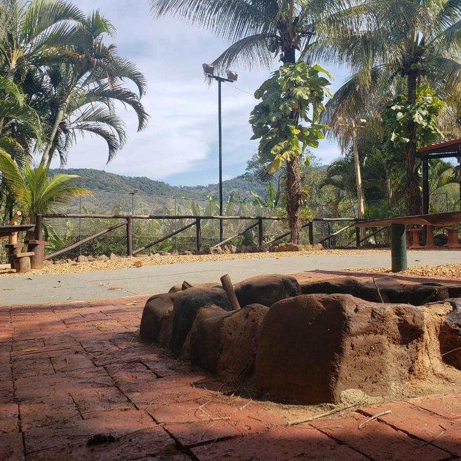 Cabana Hostel Sobrado Ecopark Águas de São Pedro Buitenkant foto