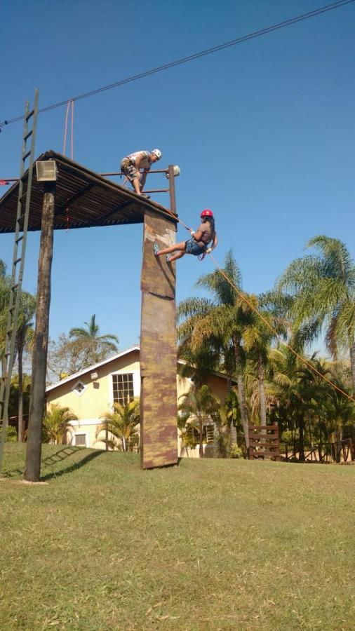 Cabana Hostel Sobrado Ecopark Águas de São Pedro Buitenkant foto