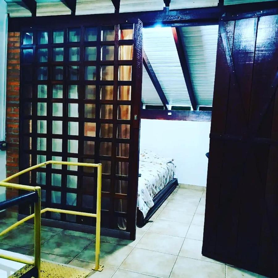 Cabana Hostel Sobrado Ecopark Águas de São Pedro Buitenkant foto